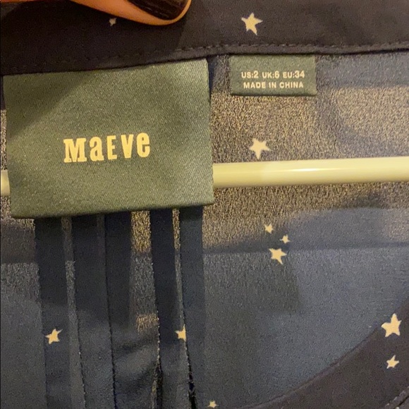 Anthropologie 3/4 sleeve cut out top - Picture 4 of 5